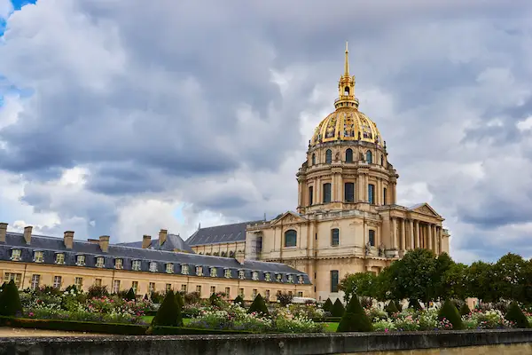 france-paris-hôtel-des-invalides-monument