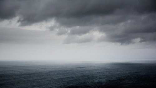 ocean-ciel-nuageux-mer-grey-sky-cloudy