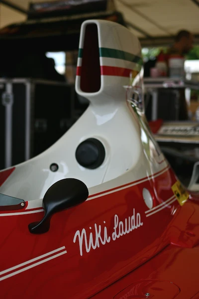 racing-car-Niki-Lauda-motorsport