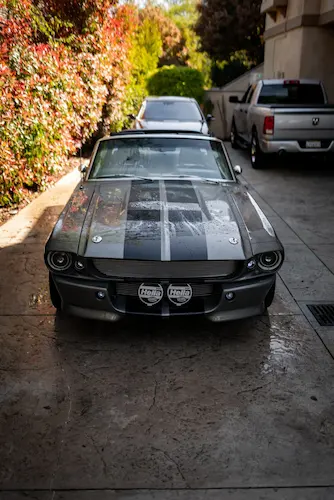 car-voiture-mustang-garage